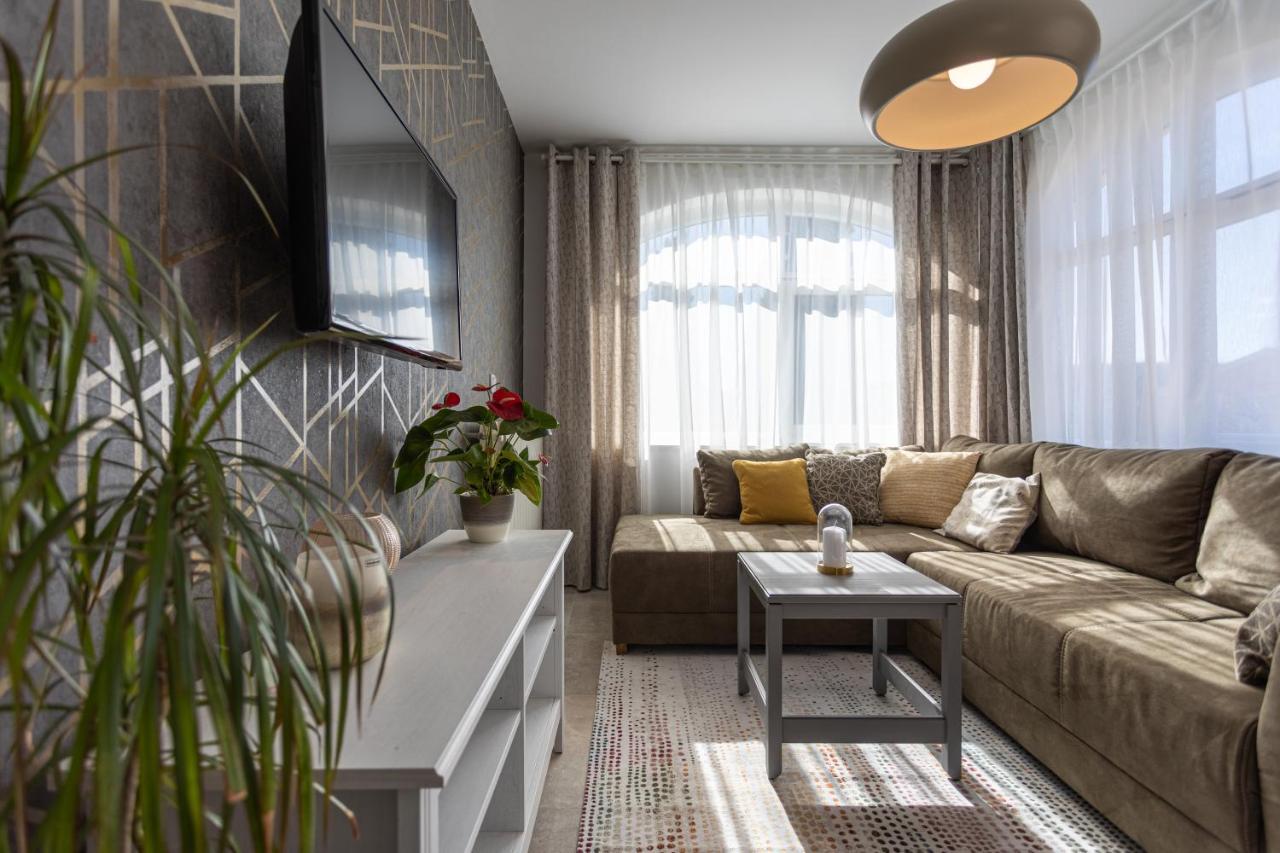 Apartment Pansion Tina *