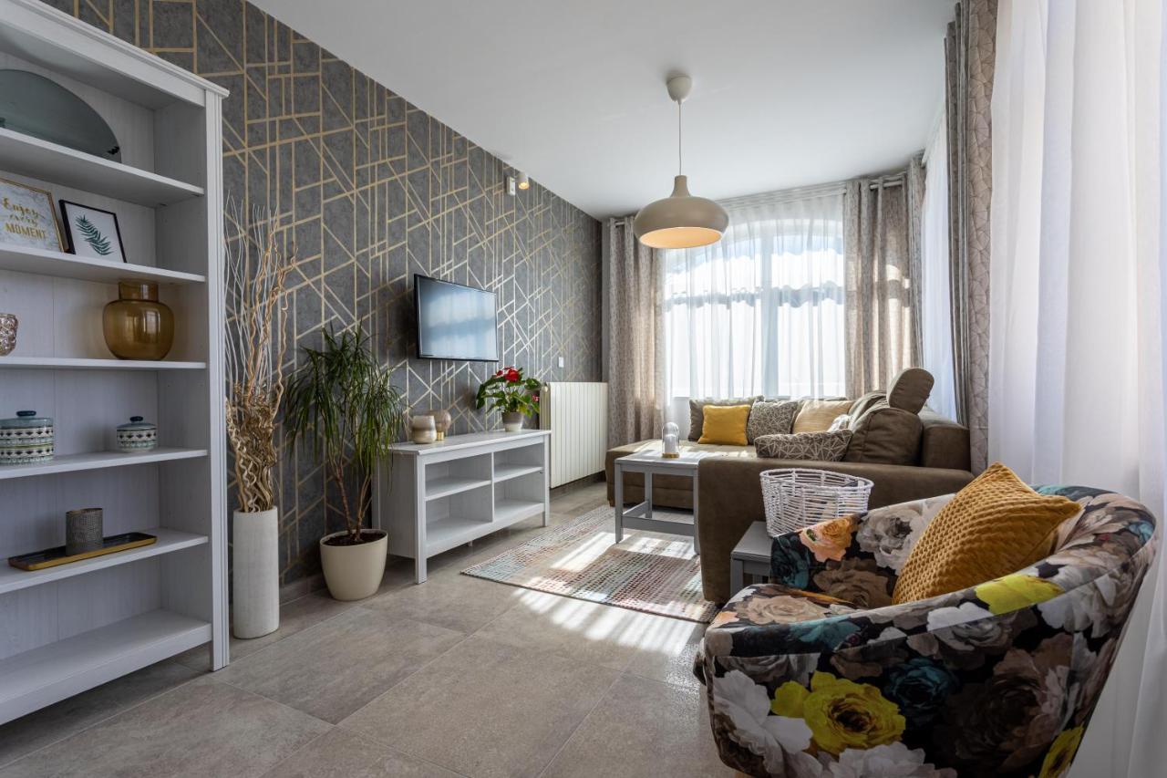 Apartment Pansion Tina *